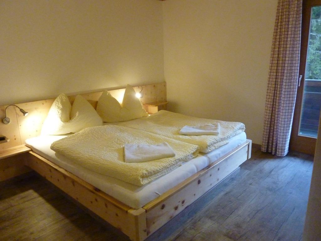 Appartement-Pension Familie Gewessler Бад-Миттерндорф Номер фото