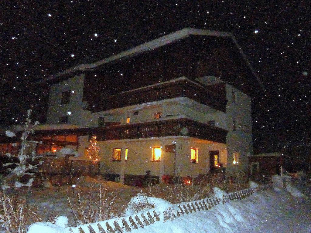 Appartement-Pension Familie Gewessler Бад-Миттерндорф Экстерьер фото