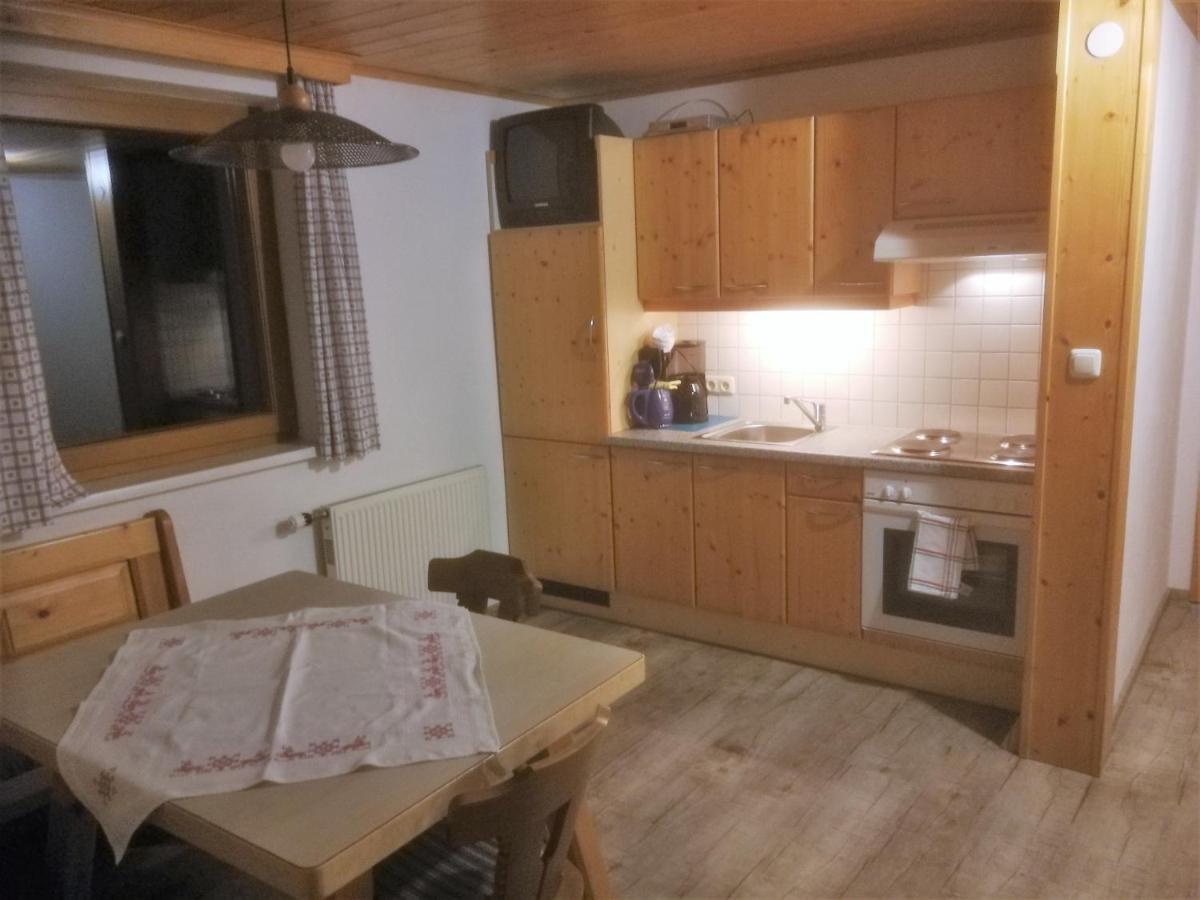 Appartement-Pension Familie Gewessler Бад-Миттерндорф Экстерьер фото