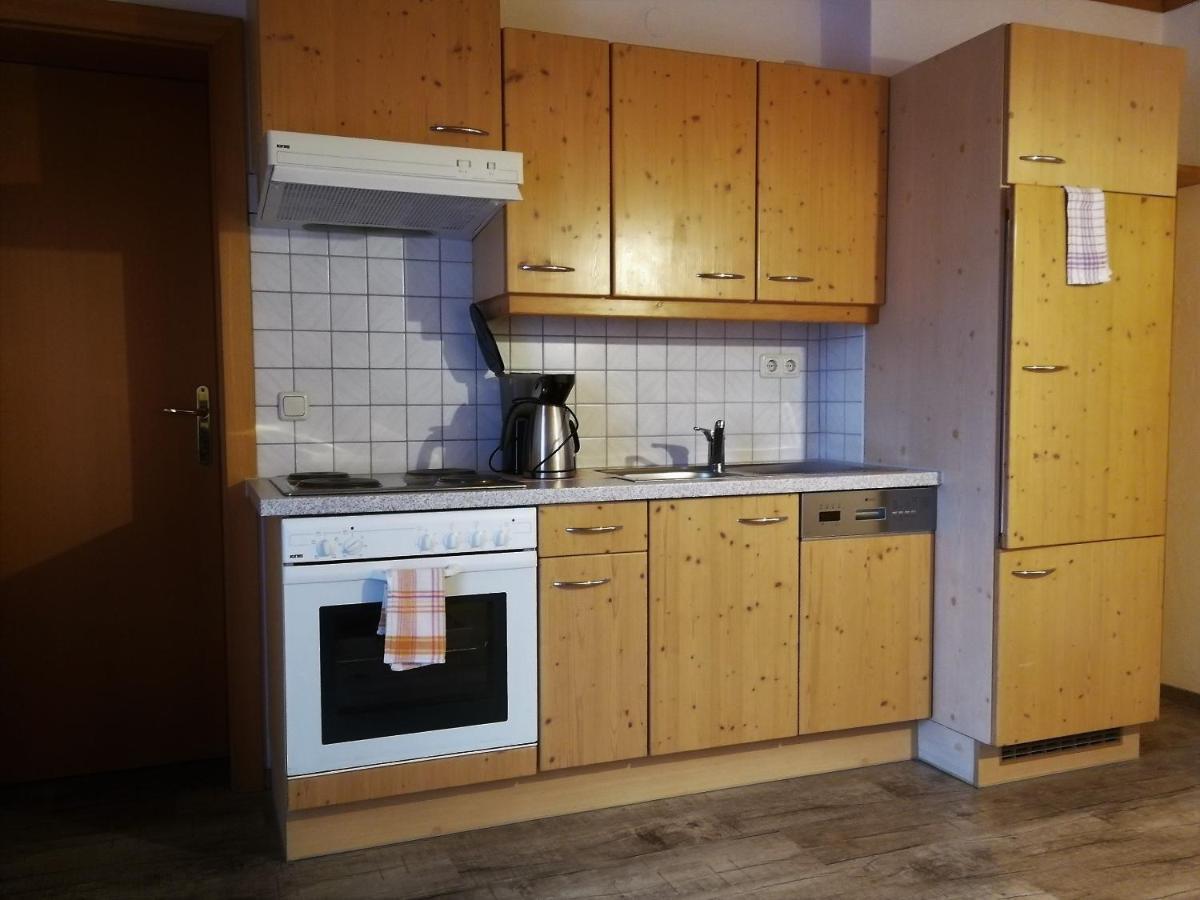 Appartement-Pension Familie Gewessler Бад-Миттерндорф Экстерьер фото