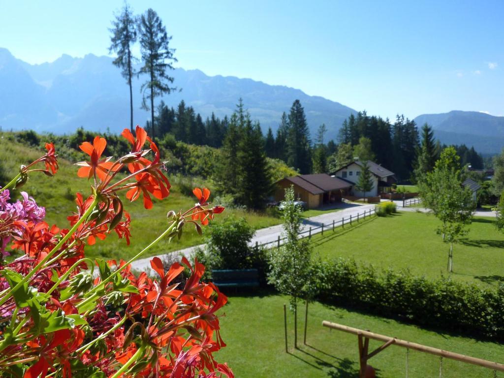 Appartement-Pension Familie Gewessler Бад-Миттерндорф Экстерьер фото